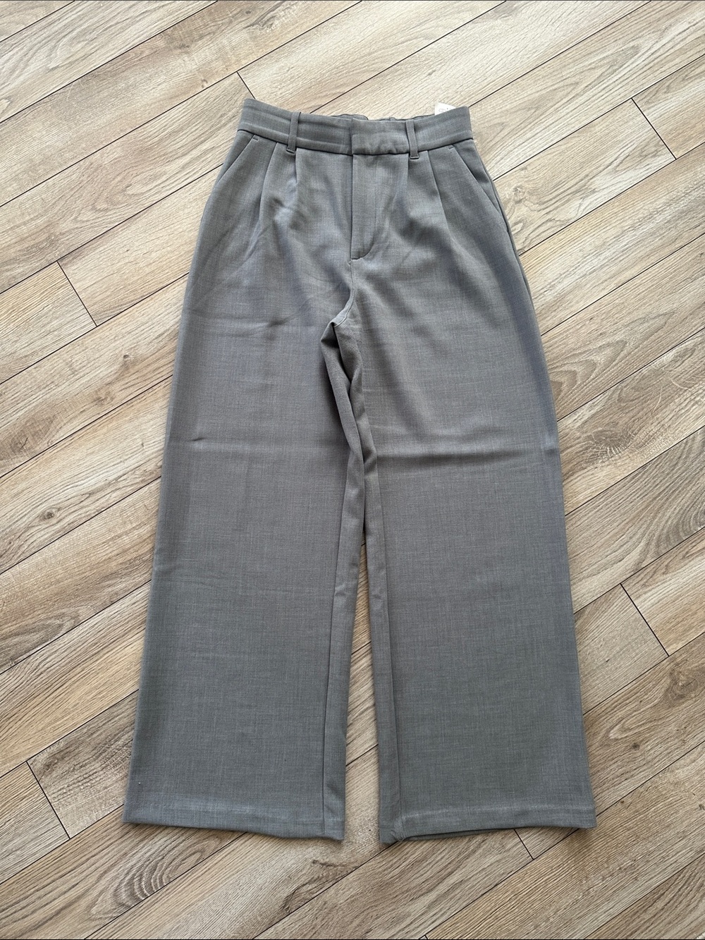 Classic Wide-Leg Dress Pants - Gray